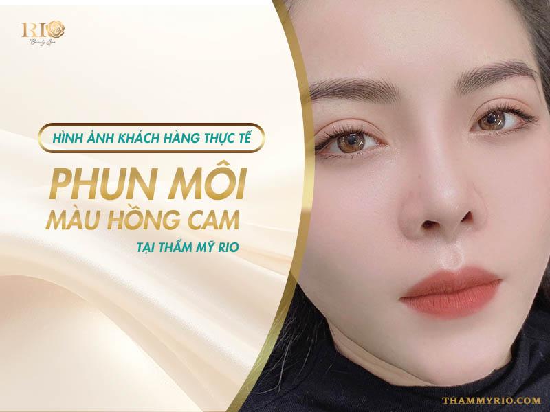 Sau khi phun môi, khách hàng được hướng dẫn chăm sóc chi tiết, tận tình để đảm bảo môi lên màu đẹp và bền lâu.