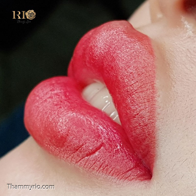 Giá xăm môi màu đỏ Ruby tại Thẩm Mỹ Rio Beauty Clinic