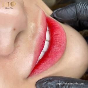 Môi collagen mềm mượt và hiệu quả từ bảng giá phun môi collagen chuẩn Rio