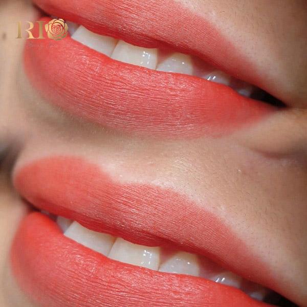 Nhận biết dấu hiệu phun môi thành công và không lên màu 8 Hình ảnh môi sau phun chuẩn màu – dấu hiệu phun môi thành công.