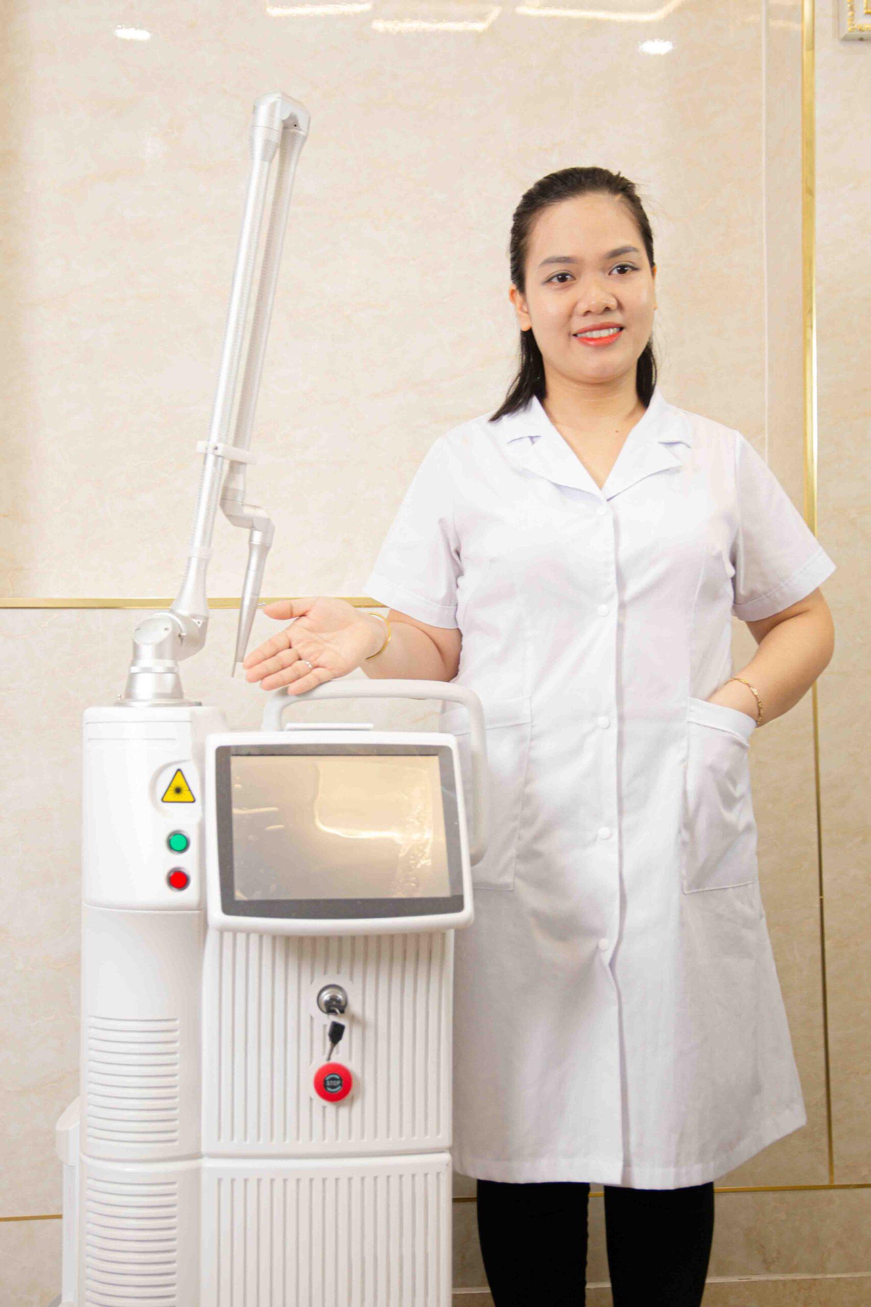 Máy Co2 Fractional Fotona 5D - Chuyên khử thâm và trẻ hóa da 5 Chuyên gia thẩm mỹ làm đẹp Phạm Thanh Tâm người có nhiều năm kinh nghiệm về làm đẹp với các dòng máy Co2 Fractional Fotona 5D