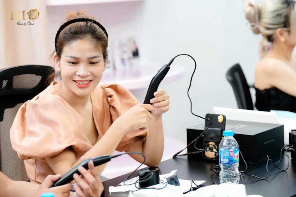 Chuyên gia phun xăm thẩm mỹ Thảo Mely