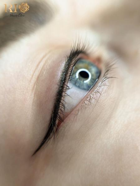 Phun mí Eyeliner giúp đôi mắt sắc nét, cuốn hút tự nhiên 5 Đôi mắt phun mí eyeliner tự nhiên, cân đối, tôn lên thần thái riêng.