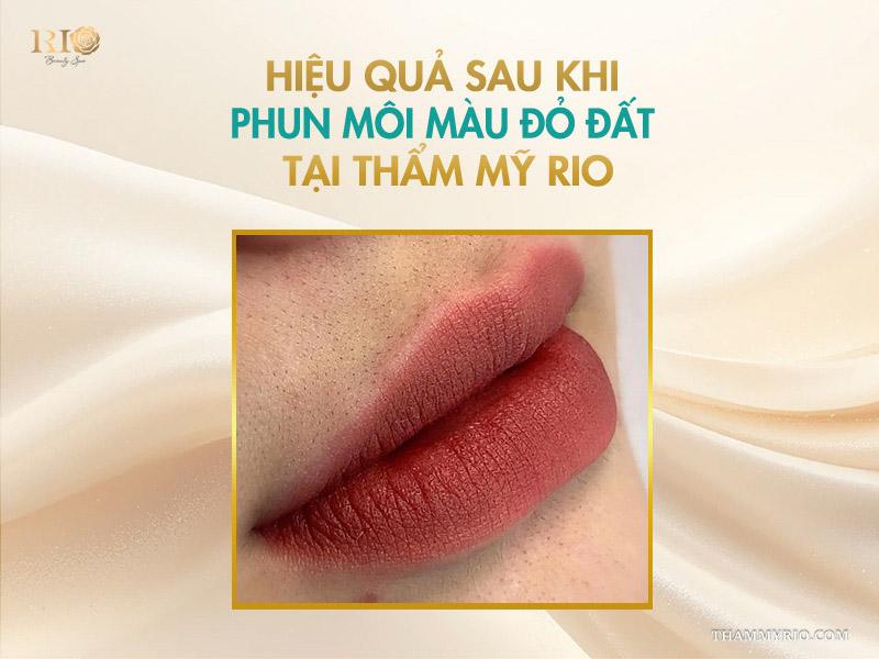 Phun môi màu đỏ đất 2026 - Tông màu không thể rời mắt! 7 Hiệu quả sau khi phun môi màu đỏ đất tại Thẩm mỹ Rio Beauty Clinic