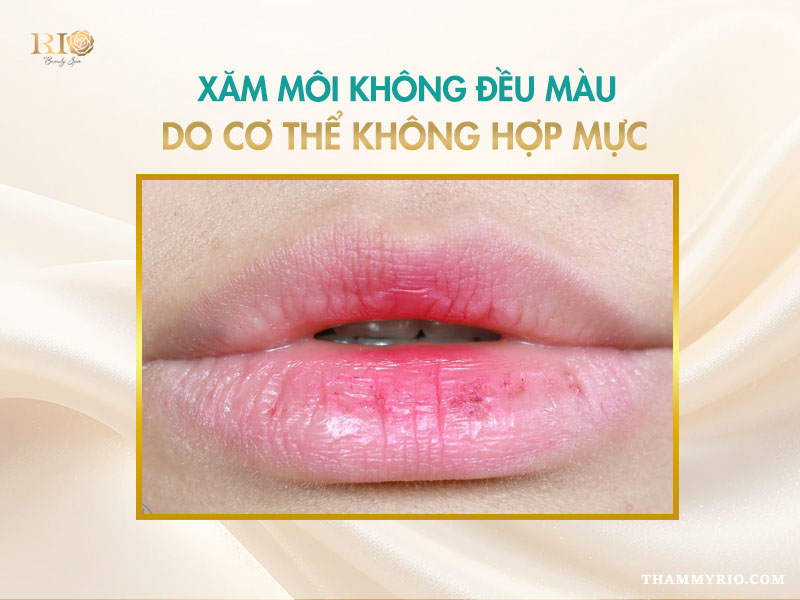 Chăm sóc môi đúng cách để hạn chế phun môi không đều màu