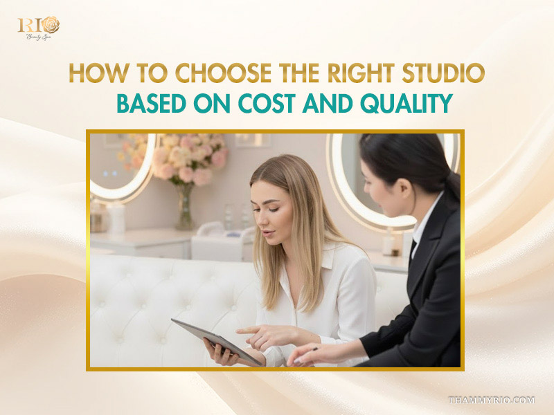 A professional consultant showing a client how to choose the right studio based on cost microblading factors and service quality.