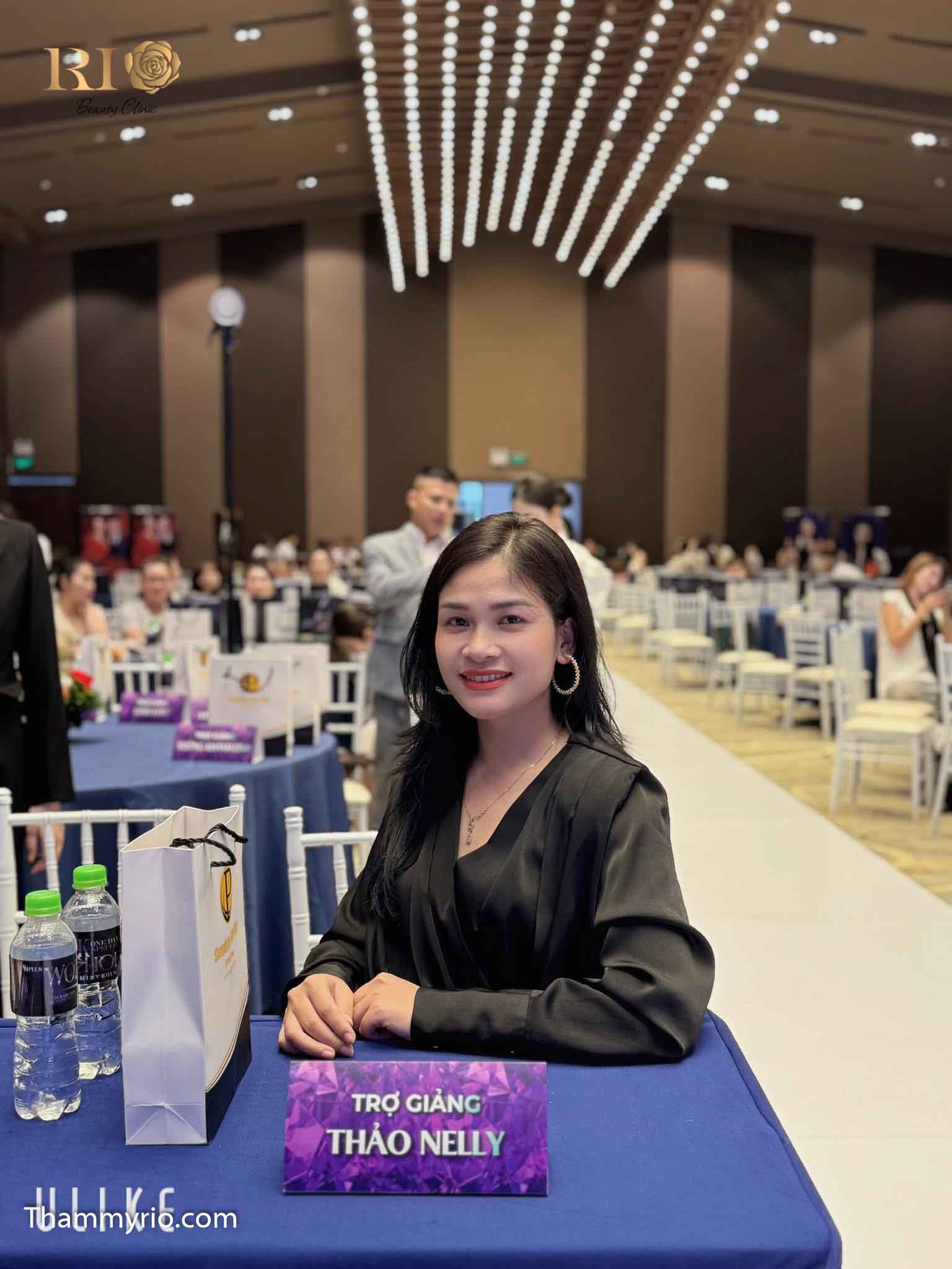 Artist Master Mely Thao: The Global PMU Educator and Master Artisan 14 Artist Master Mely Thao serving as an official International PMU Competition Judge at a major aesthetic event