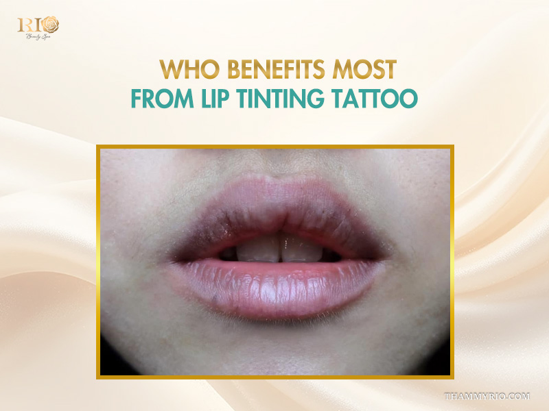 Close-up of pale or unevenly pigmented lips that would benefit from a lip tinting tattoo procedure.