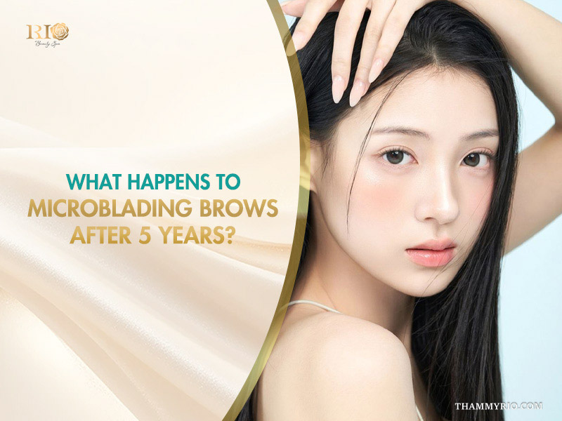 A woman with beautiful eyebrows wondering about the appearance of microblading after 5 years.