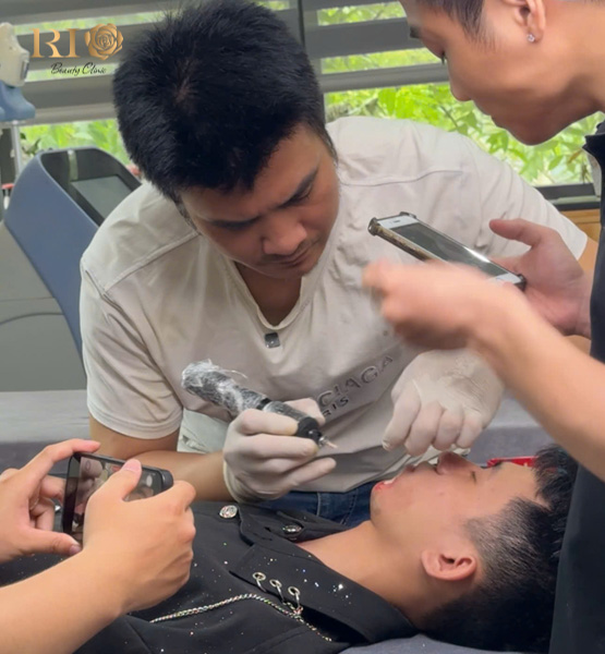 Quy trình 4 bước xăm chân râu chuẩn y khoa an toàn tại Thẩm mỹ Rio Beauty Clinic