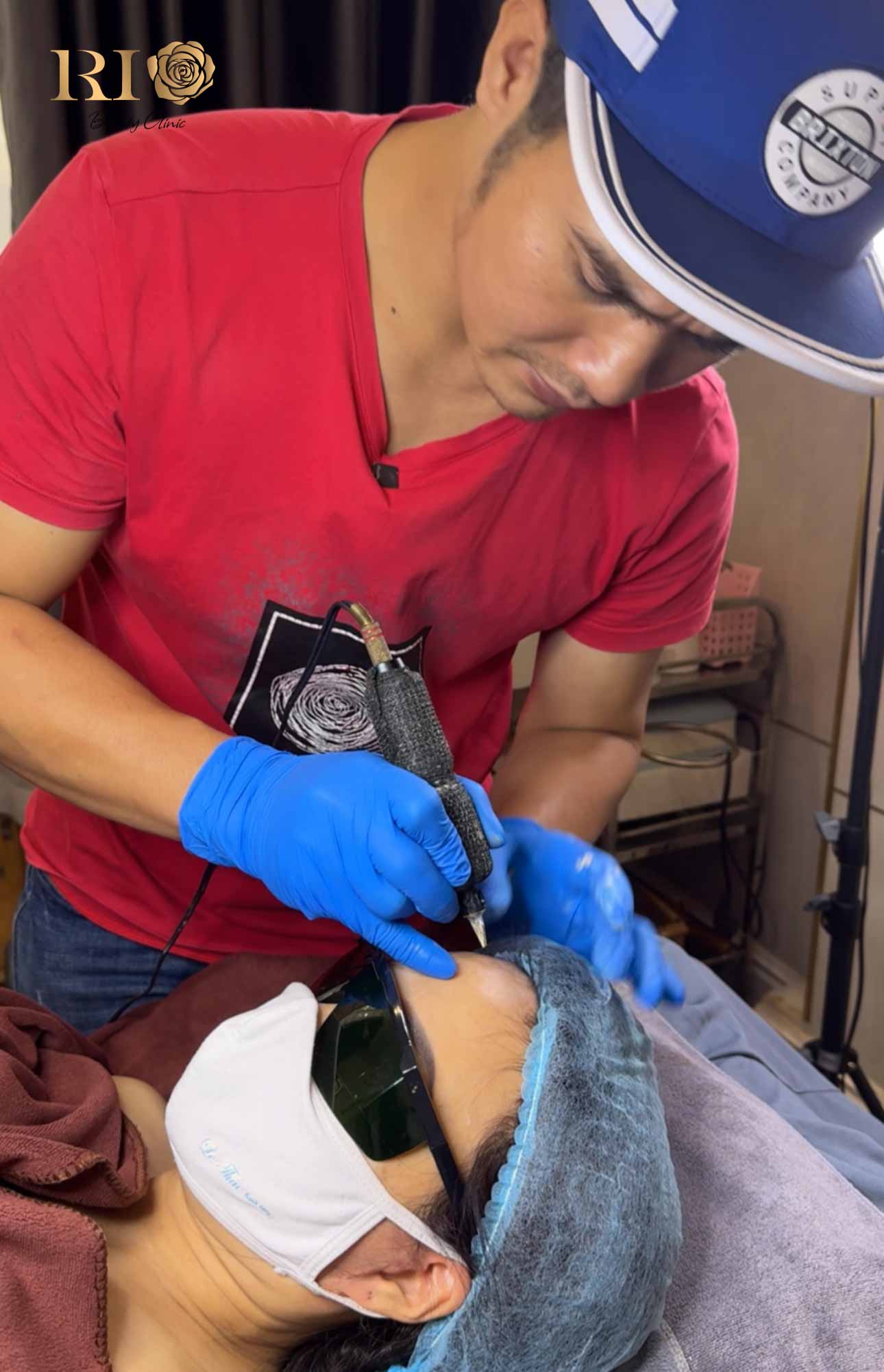 photo comparing before and after microblading on a person with no eyebrows. top shows a close-up of a bare brow area, and bottom shows the same area with new microbladed eyebrow hair strokes, with text 'can microblading no eyebrows still look natural