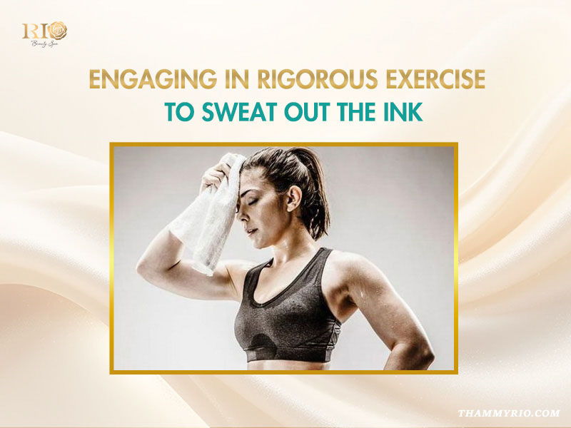 Woman sweating during a workout as a method for how to remove microblading at home.