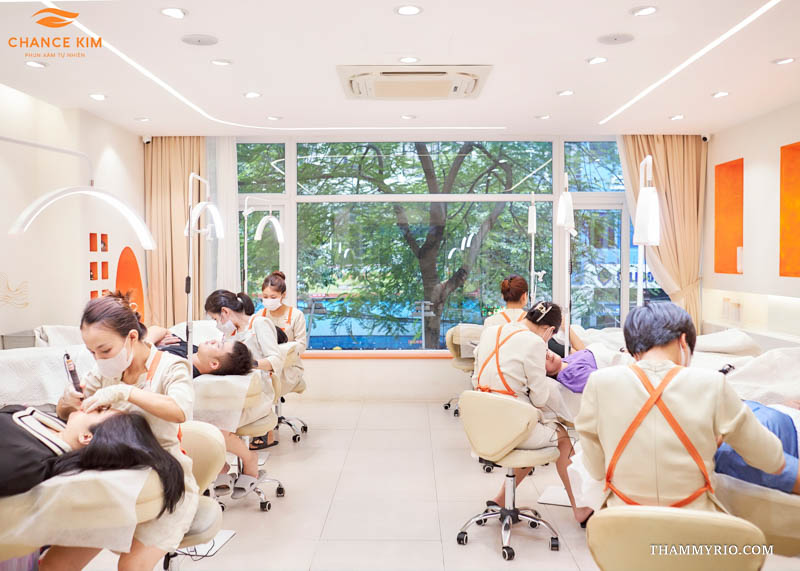 Professional workspace for microblading correction near me in Hanoi at Chance Kim with highly skilled technicians.