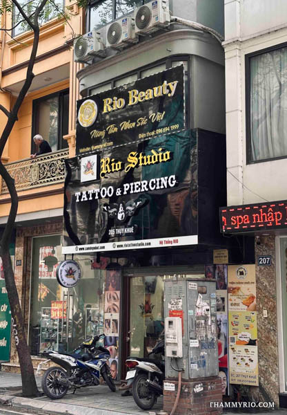 Rio Beauty Clinic storefront at 205 Thuy Khue for nano hair stroke brows near me in Hanoi.