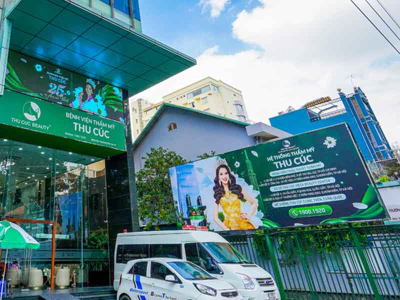 Large medical aesthetic hospital providing eyebrow tattoo removal near me in Hanoi.