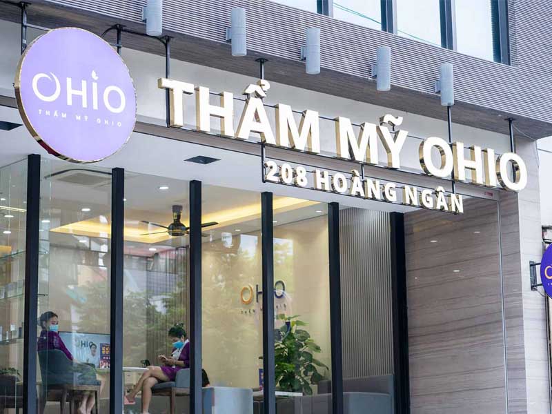 Exterior view of Ohio, a professional laser tattoo removal clinic near me in Hanoi located at 208 Hoàng Ngân.