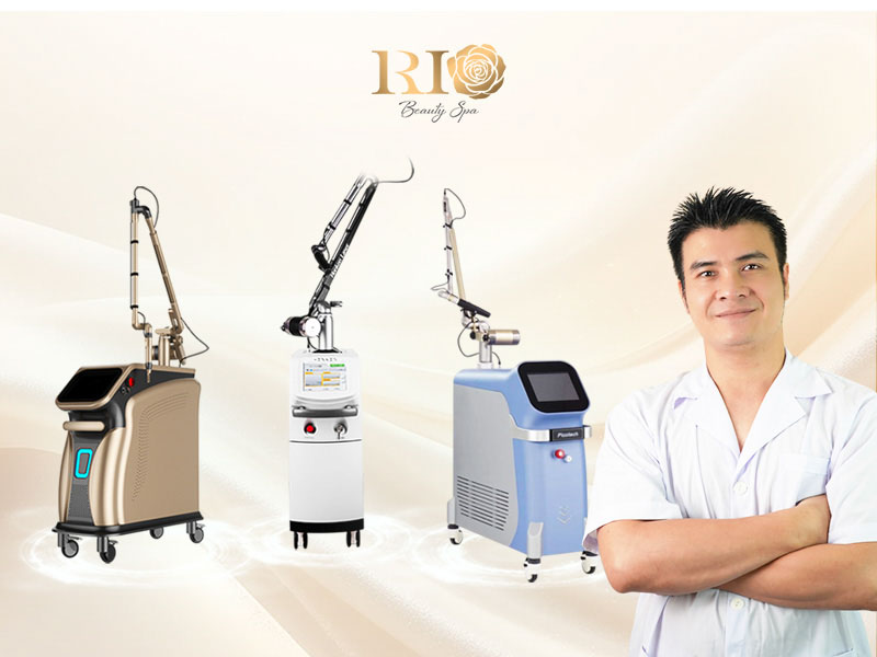 Professional technician performing tattoo removal with Rio Laser Ultra Series to optimize the cost of a tattoo removal.