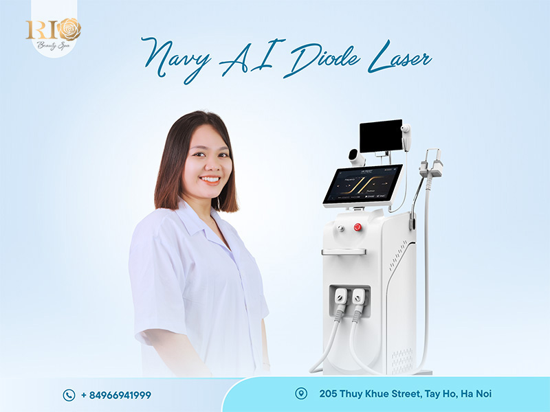 Chuyên gia Phạm Thanh Tâm cùng công nghệ triệt lông Navy AI Diode Laser tại Thẩm Mỹ Rio Beauty Clinic