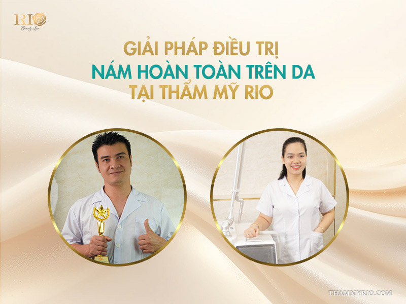 Đội ngũ chuyên gia Thẩm mỹ Rio trong trang phục blouse trắng trên banner giới thiệu giải pháp điều trị nám chuyên sâu
