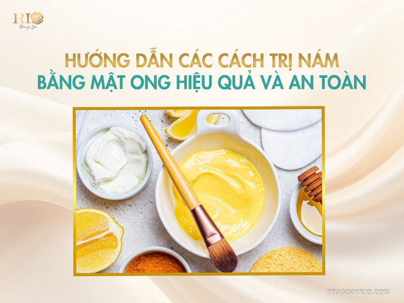 Khay nguyên liệu mặt nạ tự nhiên gồm mật ong, chanh tươi, tinh bột nghệ và sữa chua trên banner hướng dẫn trị nám
