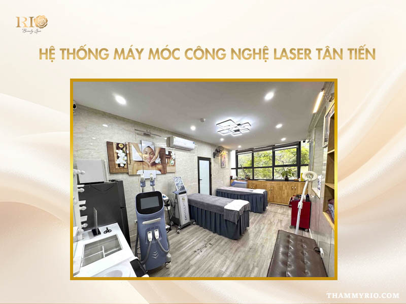 Toàn cảnh phòng trị liệu cao cấp trang bị các thiết bị máy laser tân tiến tại Thẩm mỹ Rio