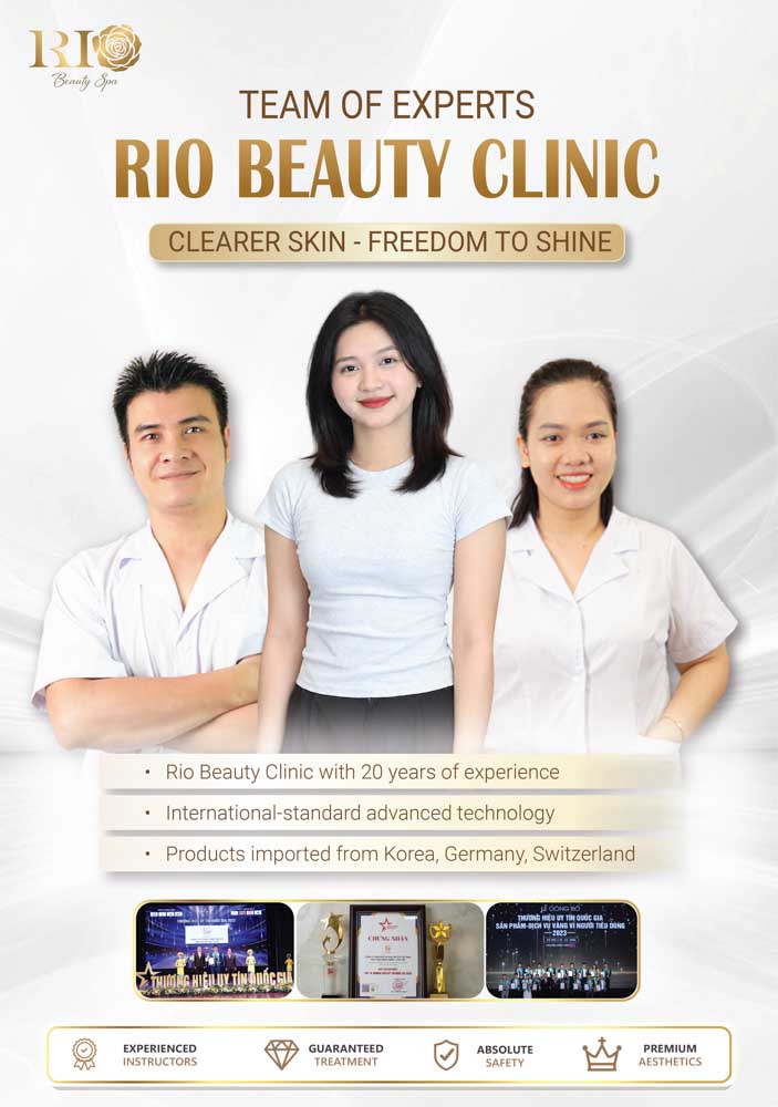Beauty Clinic expert team banner, emphasizing experience and premium international aesthetic standards.