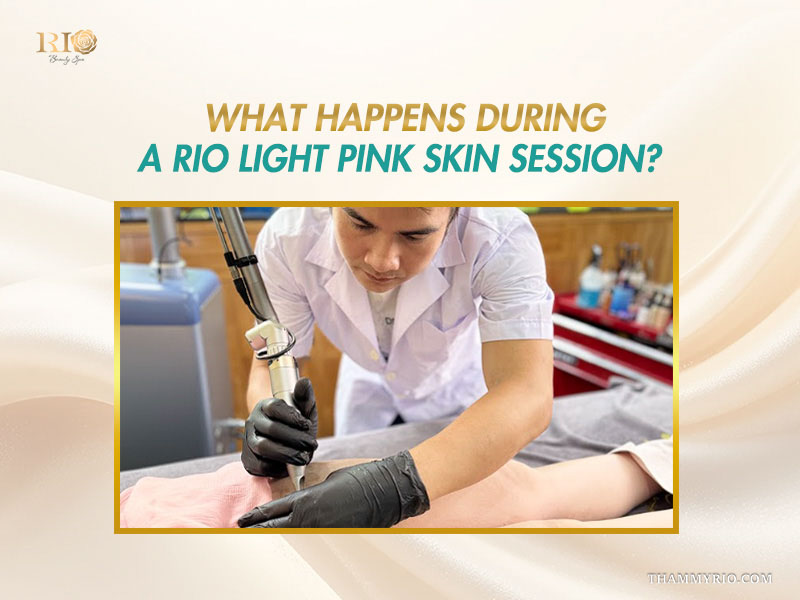 Aesthetic specialist applying precision laser handpiece during a Rio Light Pink Skin treatment session